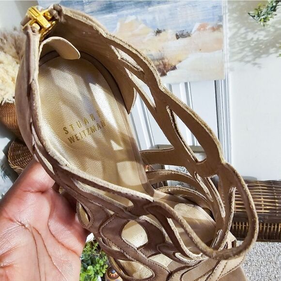 Designer Stuart Weitzman Suede Laser Cutout Detail Party Heels. - Picture 6 of 15